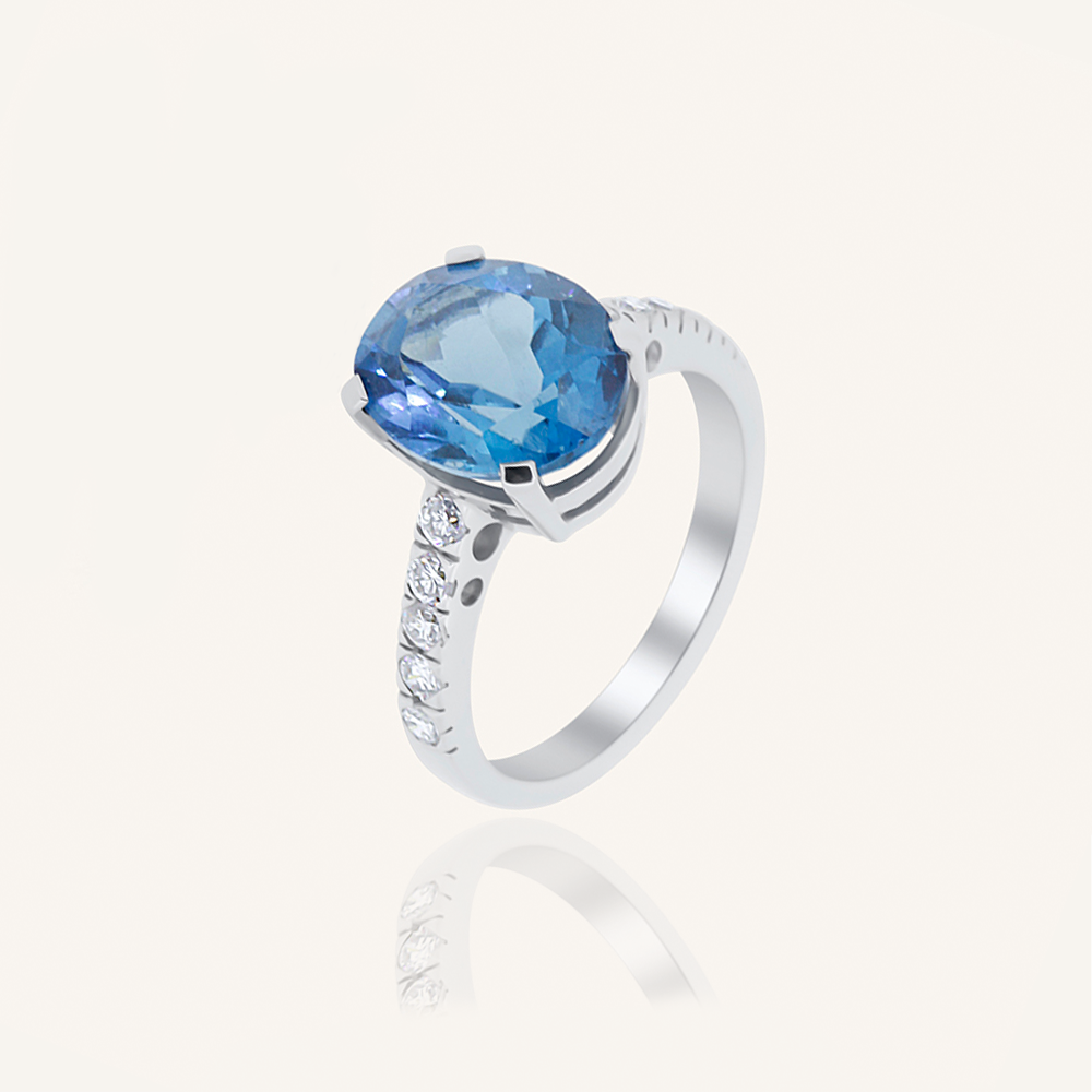 Anillo LADY Topacio London Blue oval y brillantes OB