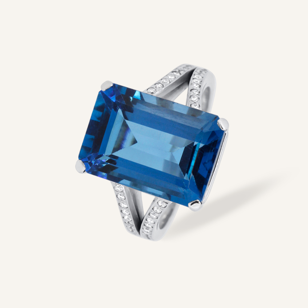 Anillo VENUS Topacio London Blue octogonal y brillantes OB