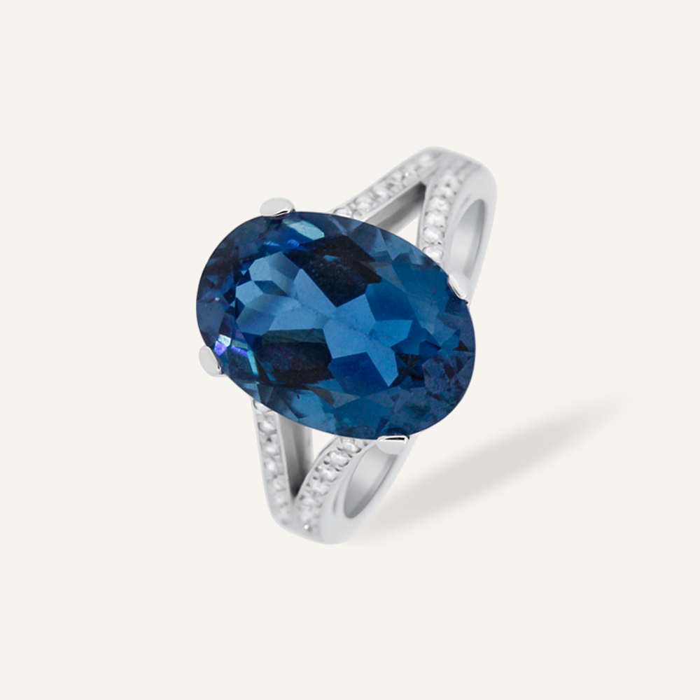 Anillo VENUS Topacio London Blue oval y brillantes OB